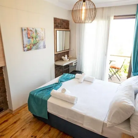 Nuriye Butik Alacati Hotel