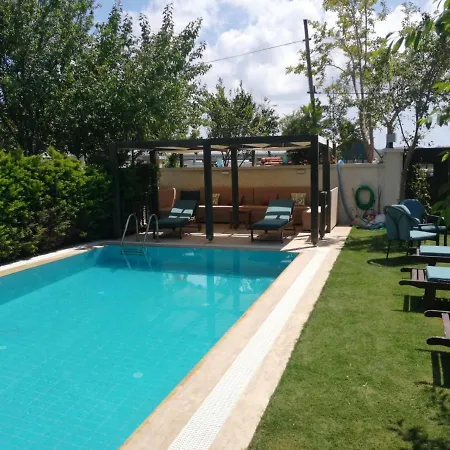 Nuriye Butik Alacati ホテル *
